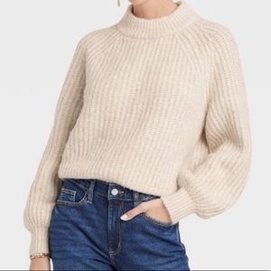 Women's Mock Turtleneck Pullover Sweater
Universal Thread™ Cream